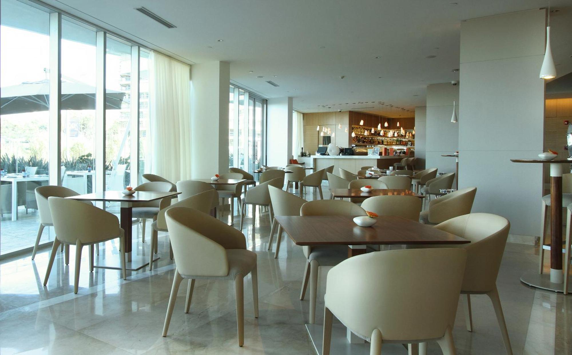 The Grand Hotel Punta del Este Extérieur photo Restaurant