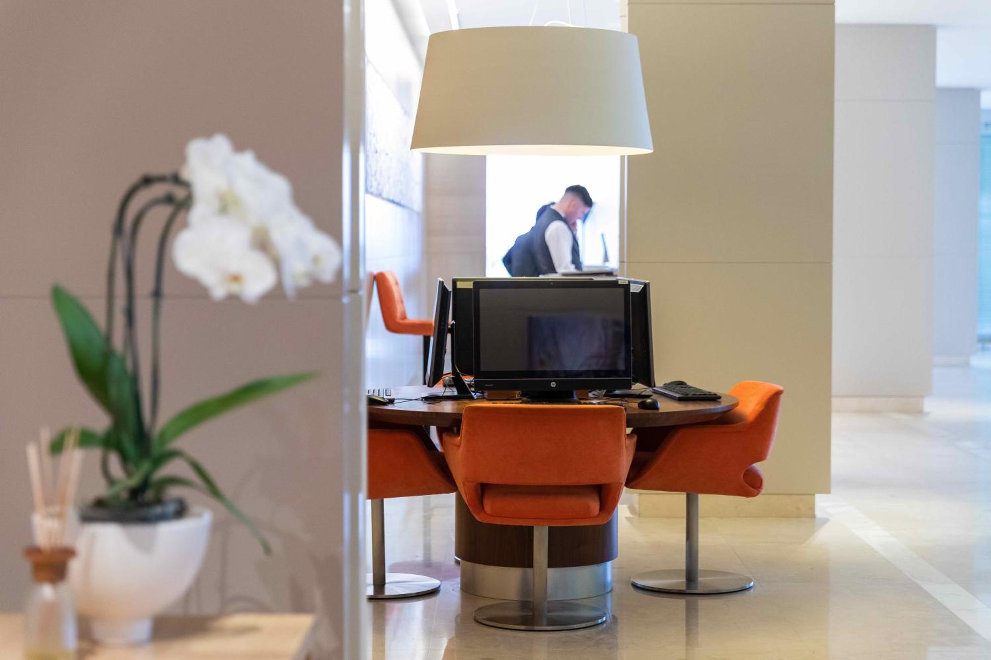 The Grand Hotel Punta del Este Extérieur photo Business Center